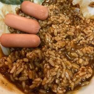 レトルトカレーをアレンジ！ウインナーカレー